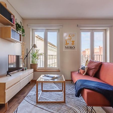 A Pop Of Color By Lovelystay Porto Exterior photo
