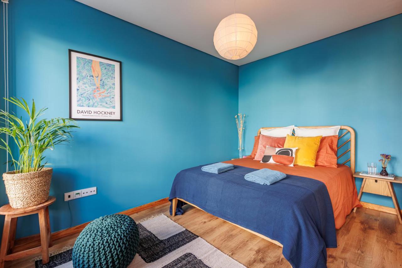 A Pop Of Color By Lovelystay Porto Exterior photo